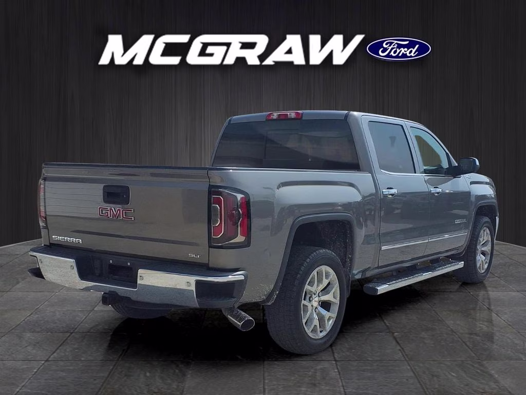 2017 PEPPERDUST METALLIC GMC Sierra SLT 4X4 Truck