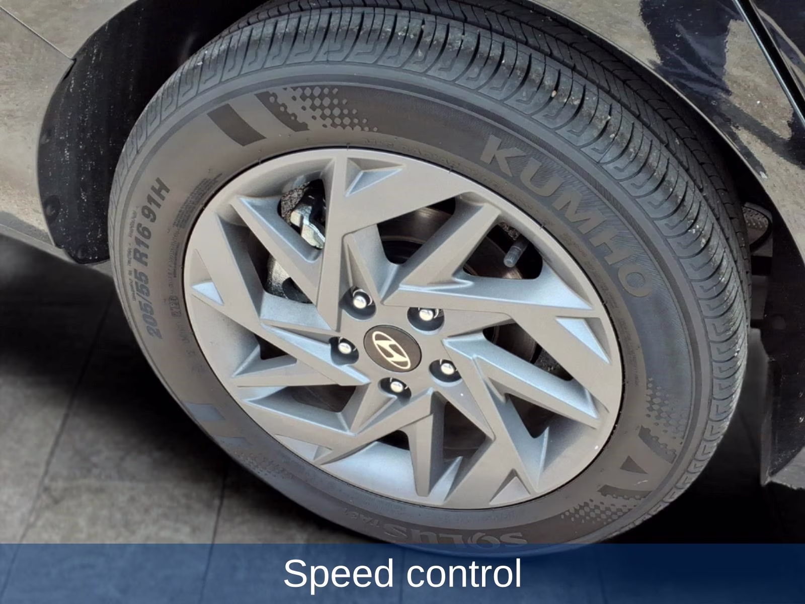 2025 Abyss Black Hyundai Elantra Hybrid Blue FWD Sedan