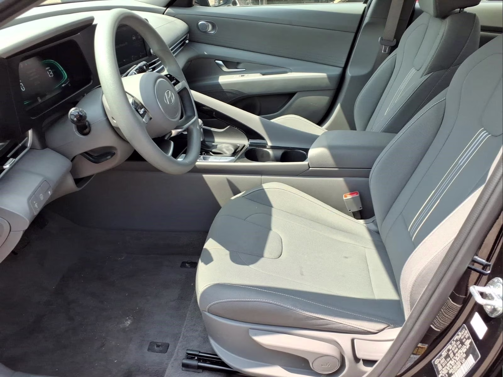 2025 Abyss Black Hyundai Elantra Hybrid Blue FWD Sedan