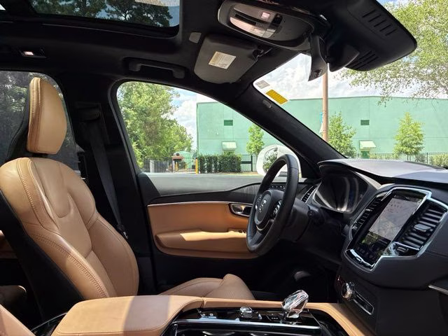 2024 Crystal White Volvo XC90 Ultimate AWD SUV