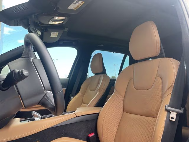 2024 Crystal White Volvo XC90 Ultimate AWD SUV