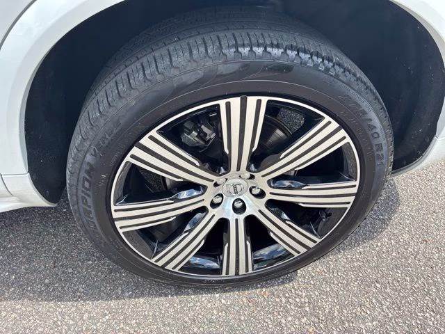 2024 Crystal White Volvo XC90 Ultimate AWD SUV
