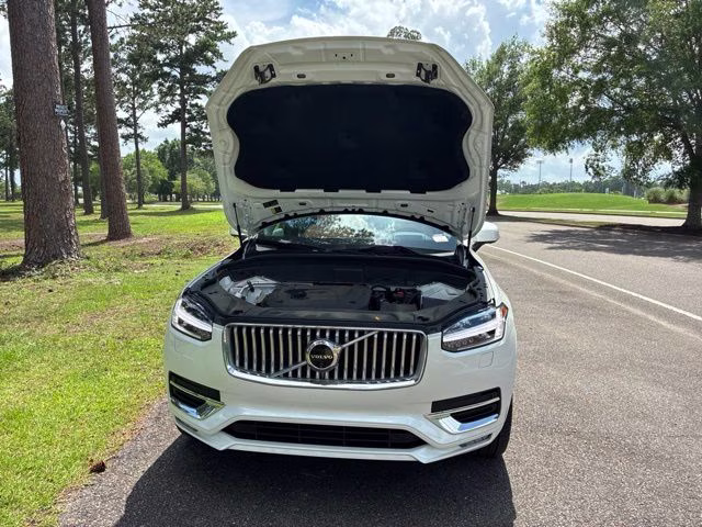 2024 Crystal White Volvo XC90 Ultimate AWD SUV