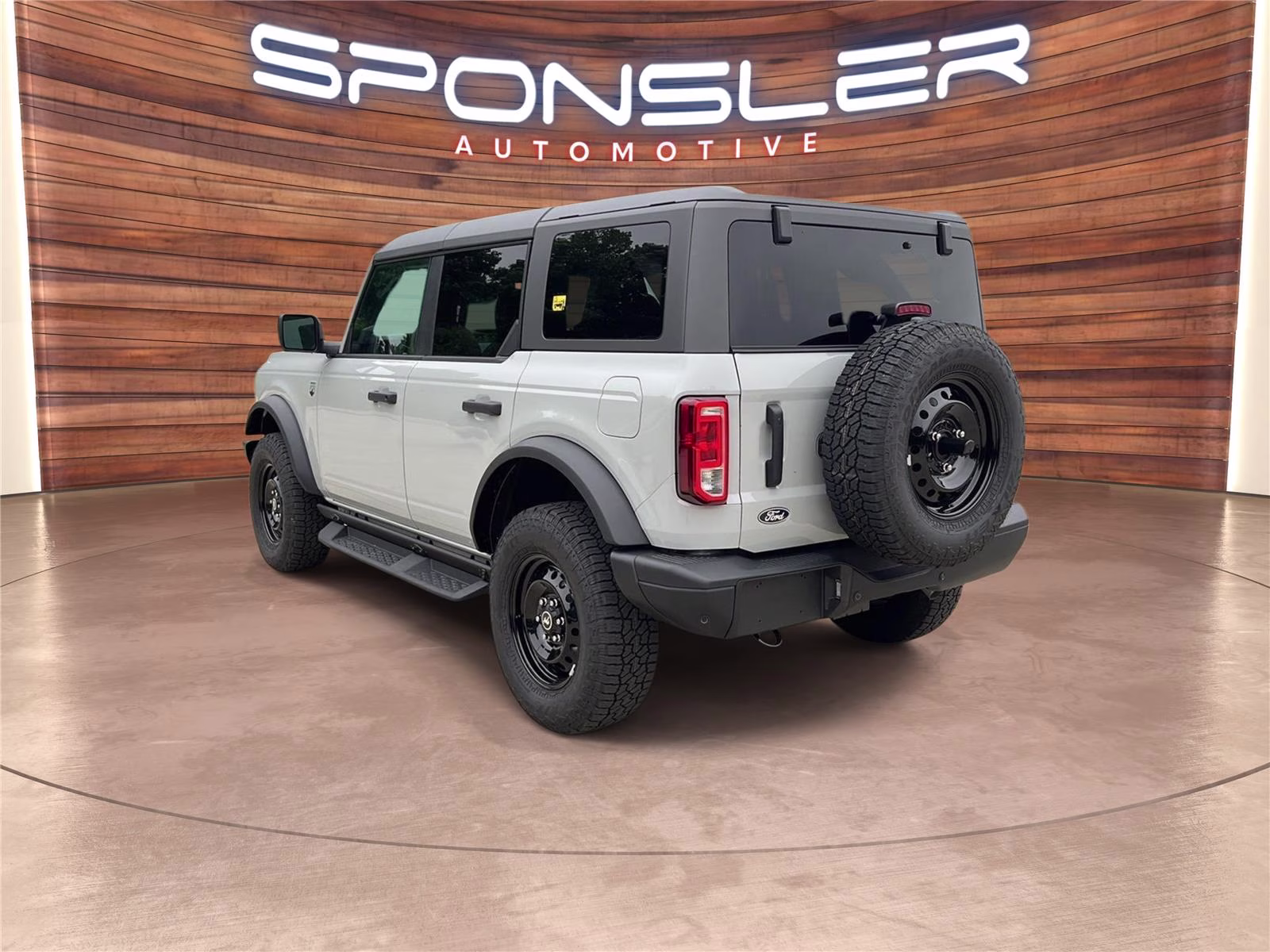 2026 Avalanche Gray Ford Bronco Big Bend 4X4 SUV