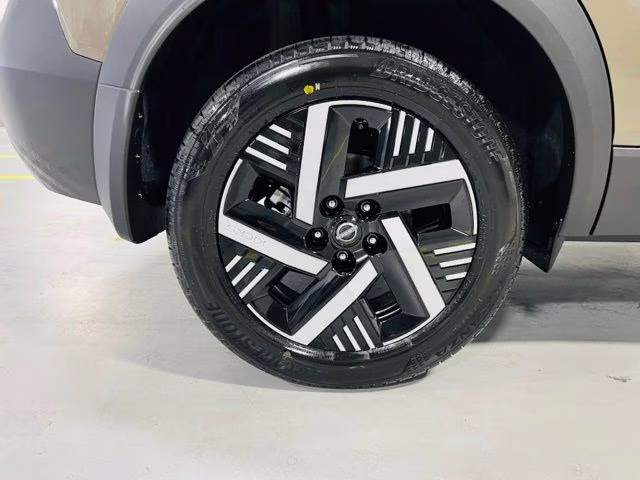 2026 Canyon Bronze Metallic Nissan Kicks SV FWD SUV