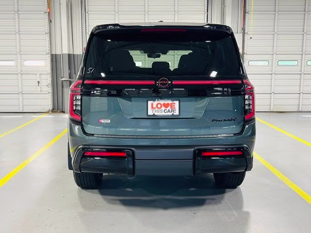 2026 Alpine Metallic/Super Blk Nissan Armada PRO-4X 4X4 SUV