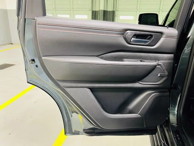 2026 Alpine Metallic/Super Blk Nissan Armada PRO-4X 4X4 SUV