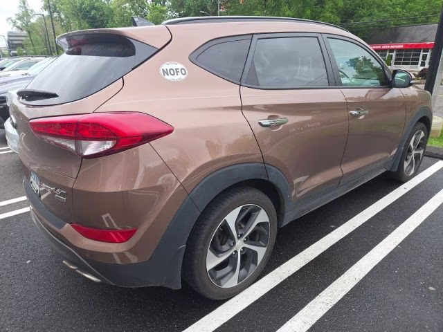 2016 Mojave Sand Hyundai Tucson Limited AWD SUV