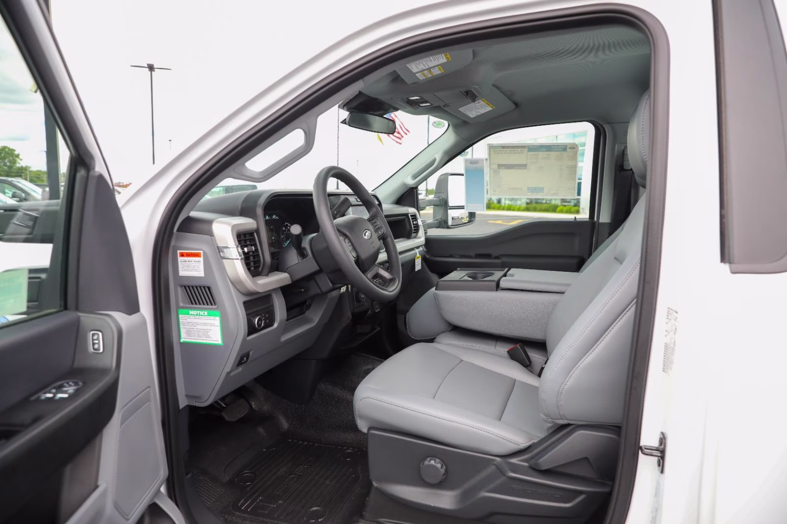 2026 Oxford White Ford Super Duty F-450 DRW XL RWD Truck