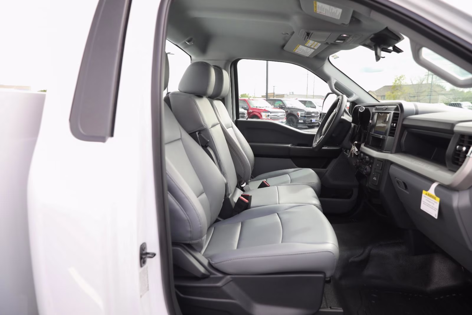 2026 Oxford White Ford Super Duty F-450 DRW XL RWD Truck