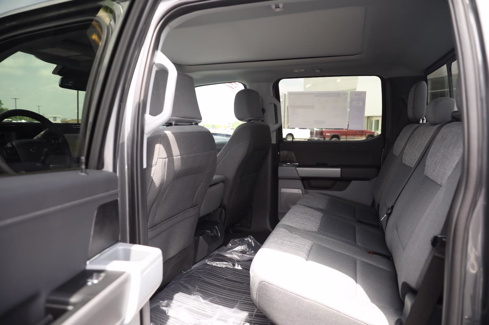 2026 Carbonized Gray Metallic Ford Super Duty F-250 SRW XLT 4X4 Truck