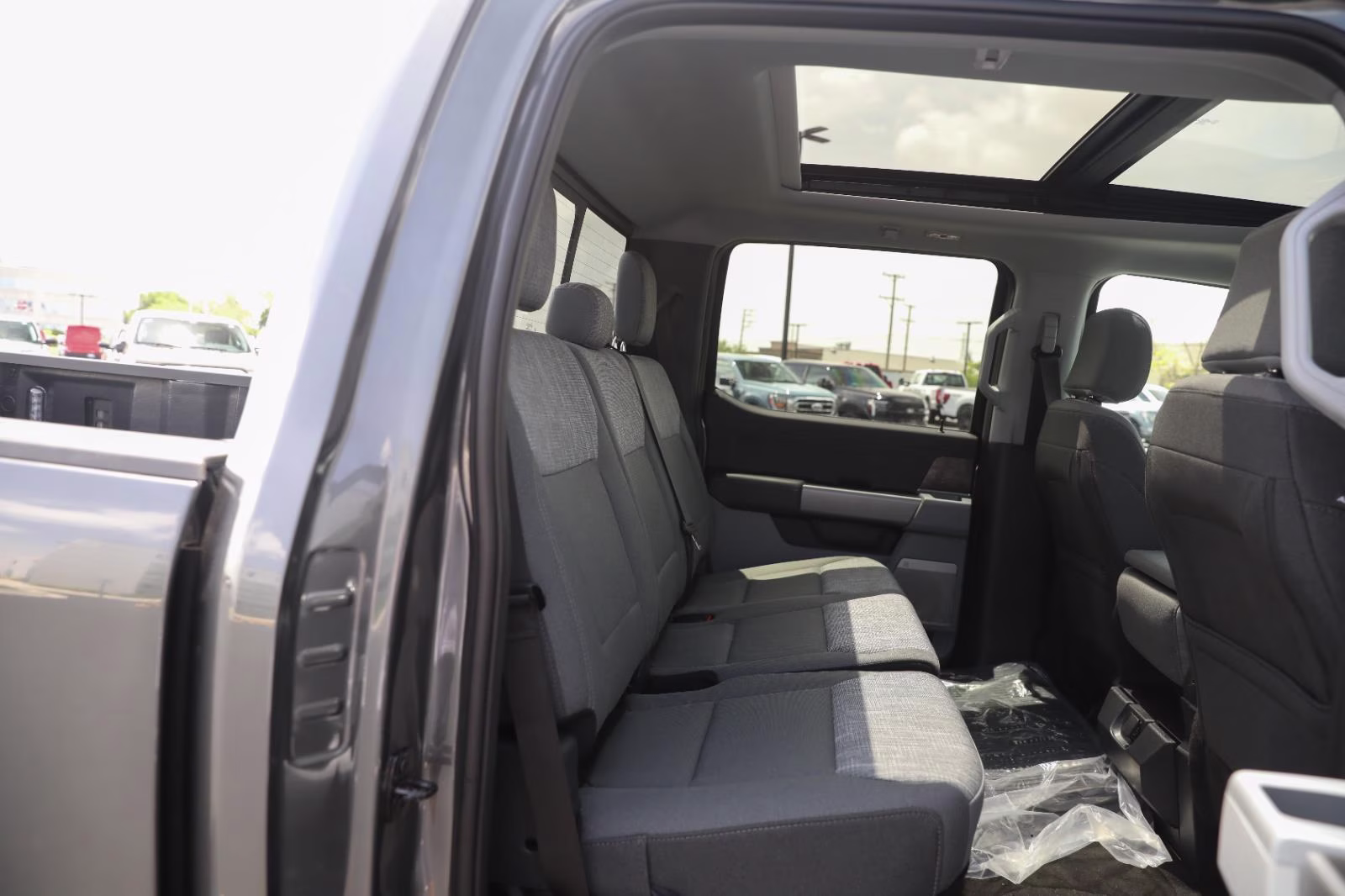 2026 Carbonized Gray Metallic Ford Super Duty F-250 SRW XLT 4X4 Truck