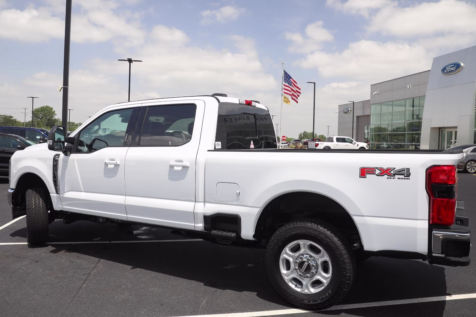 2026 Oxford White Ford Super Duty F-250 SRW XLT 4X4 Truck