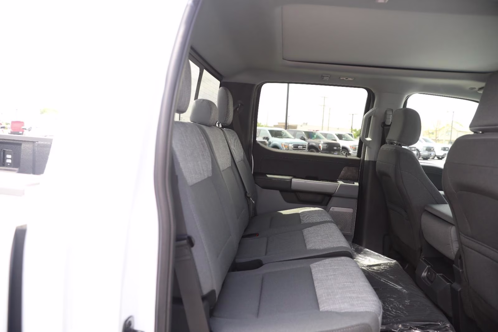 2026 Oxford White Ford Super Duty F-250 SRW XLT 4X4 Truck