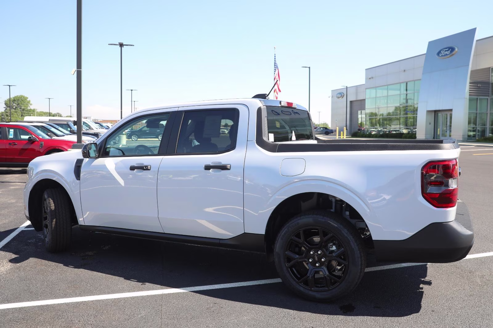 2026 Space White Metallic Ford Maverick XLT AWD Truck