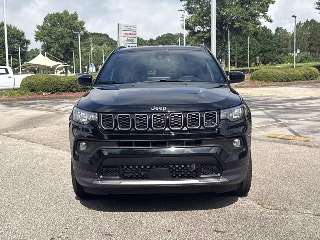 2026 Diamond Black Crystal Pearlcoat Jeep Compass Latitude Altitude 4X4 SUV