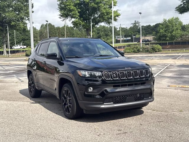 2026 Diamond Black Crystal Pearlcoat Jeep Compass Latitude Altitude 4X4 SUV