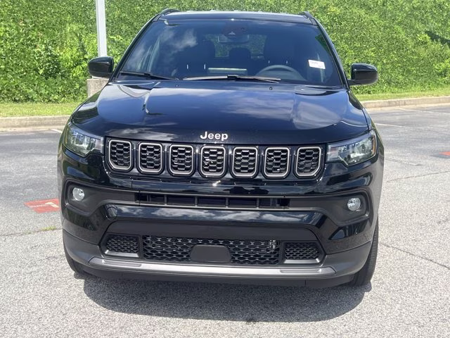 2026 Diamond Black Crystal Pearlcoat Jeep Compass Latitude Altitude 4X4 SUV
