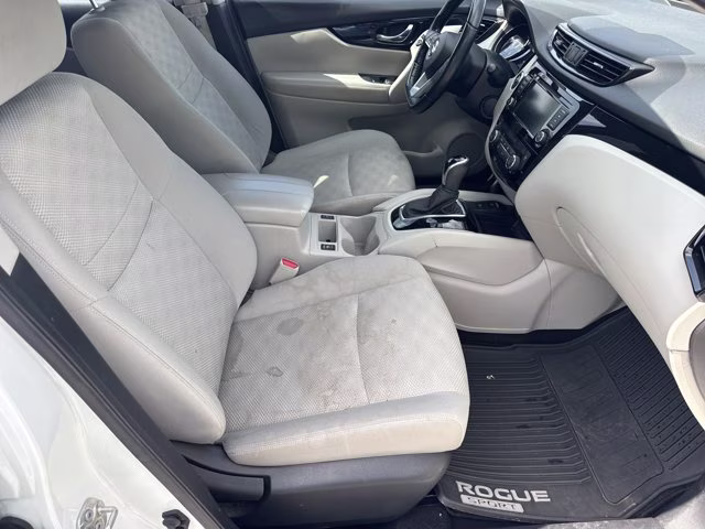 2019 Pearl White Tricoat Nissan Rogue Sport SV FWD SUV