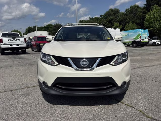 2019 Pearl White Tricoat Nissan Rogue Sport SV FWD SUV