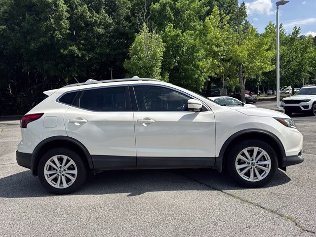 2019 Pearl White Tricoat Nissan Rogue Sport SV FWD SUV