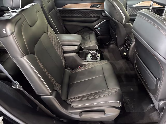 2026 Diamond Black Crystal Pearlcoat Jeep Grand Cherokee L Summit 4X4 SUV
