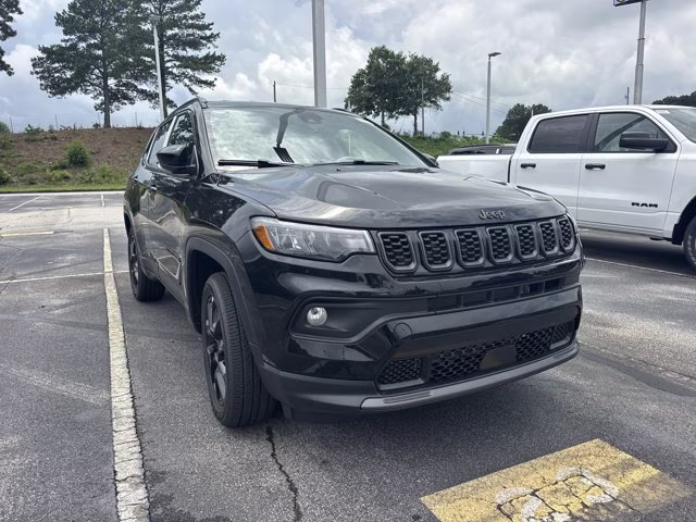 2026 Diamond Black Crystal Pearlcoat Jeep Compass Latitude Altitude 4X4 SUV