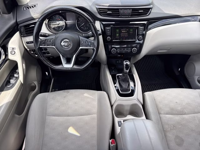 2019 Pearl White Tricoat Nissan Rogue Sport SV FWD SUV