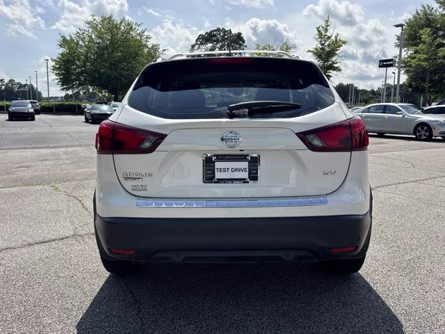 2019 Pearl White Tricoat Nissan Rogue Sport SV FWD SUV
