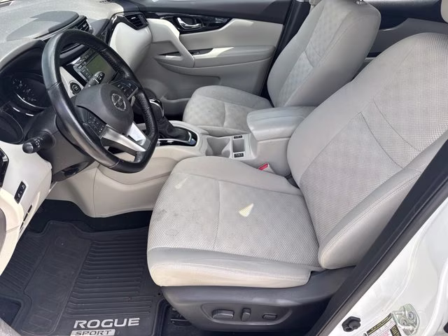 2019 Pearl White Tricoat Nissan Rogue Sport SV FWD SUV