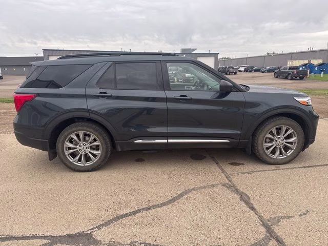 2022 Stone Blue Metallic Ford Explorer XLT 4X4 SUV
