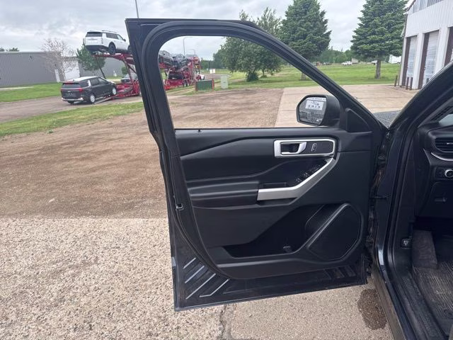 2022 Stone Blue Metallic Ford Explorer XLT 4X4 SUV