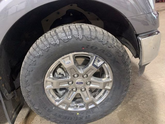 2021 Gray Metallic Ford F-150 Lariat 4X4 Truck