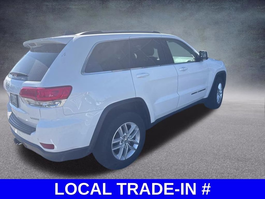 2017 Bright White Clearcoat Jeep Grand Cherokee Laredo 4X4 SUV