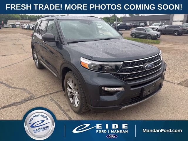 2022 Ford Explorer XLT 4WD's photo