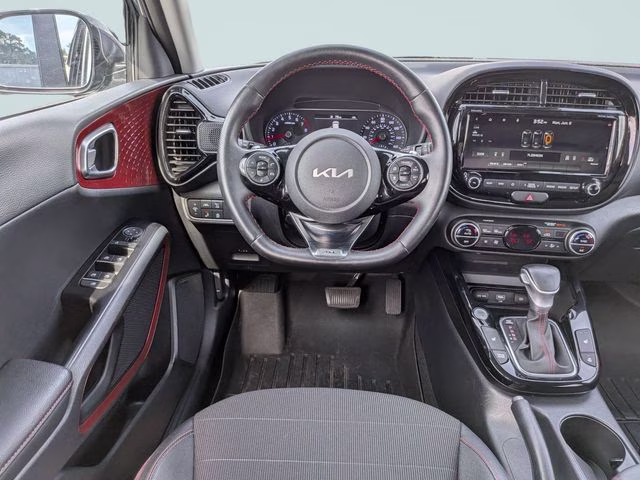 2022 Gravity Gray Kia Soul Turbo FWD Hatchback