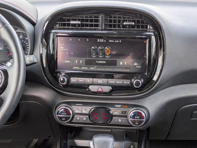 2022 Gravity Gray Kia Soul Turbo FWD Hatchback