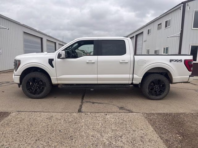 2022 White Metallic Ford F-150 Lariat 4X4 Truck