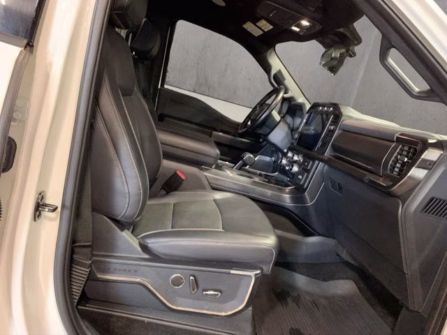 2022 White Metallic Ford F-150 Lariat 4X4 Truck