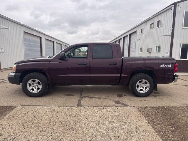 2005 Gray Dodge Dakota SLT 4X4 Truck