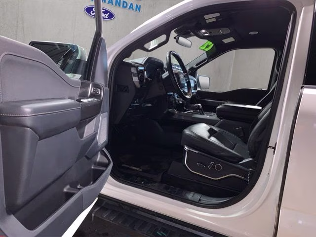 2022 White Metallic Ford F-150 Lariat 4X4 Truck