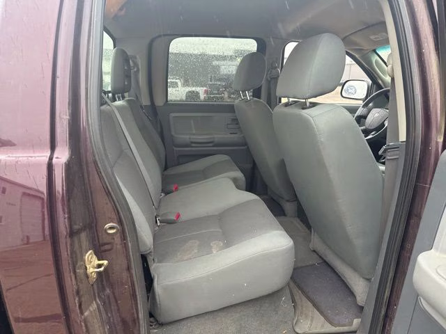 2005 Gray Dodge Dakota SLT 4X4 Truck