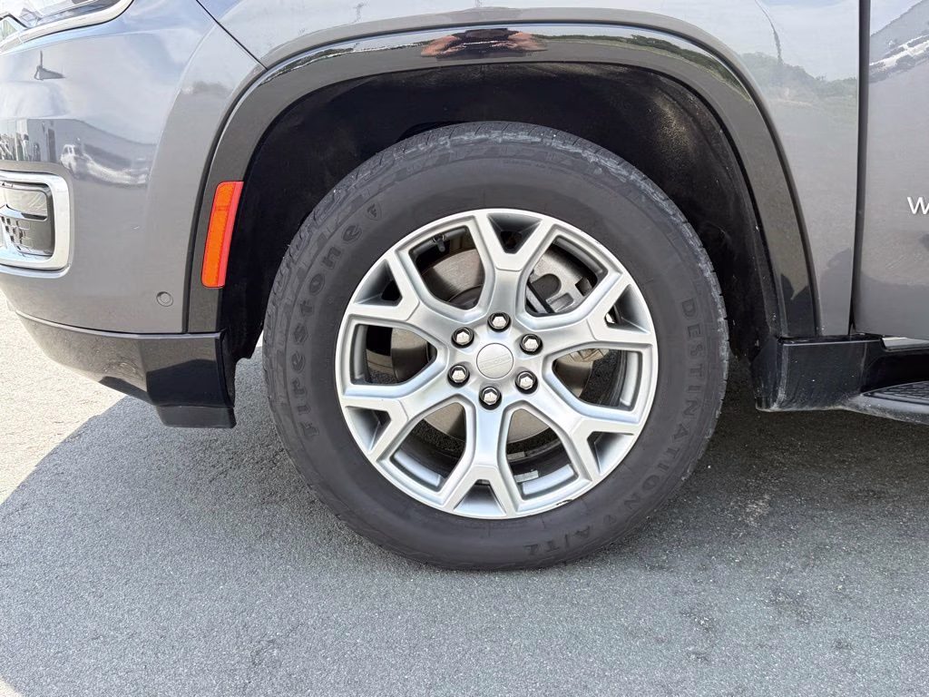 2022 Baltic Gray Metallic Clearcoat Jeep Wagoneer Series II 4X4 SUV