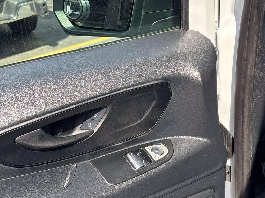 2022 White Mercedes-Benz Metris Cargo RWD Van