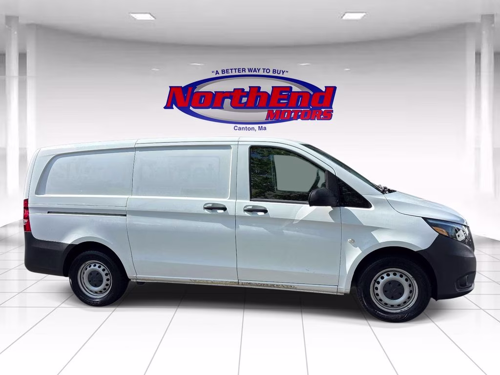 2022 White Mercedes-Benz Metris Cargo RWD Van