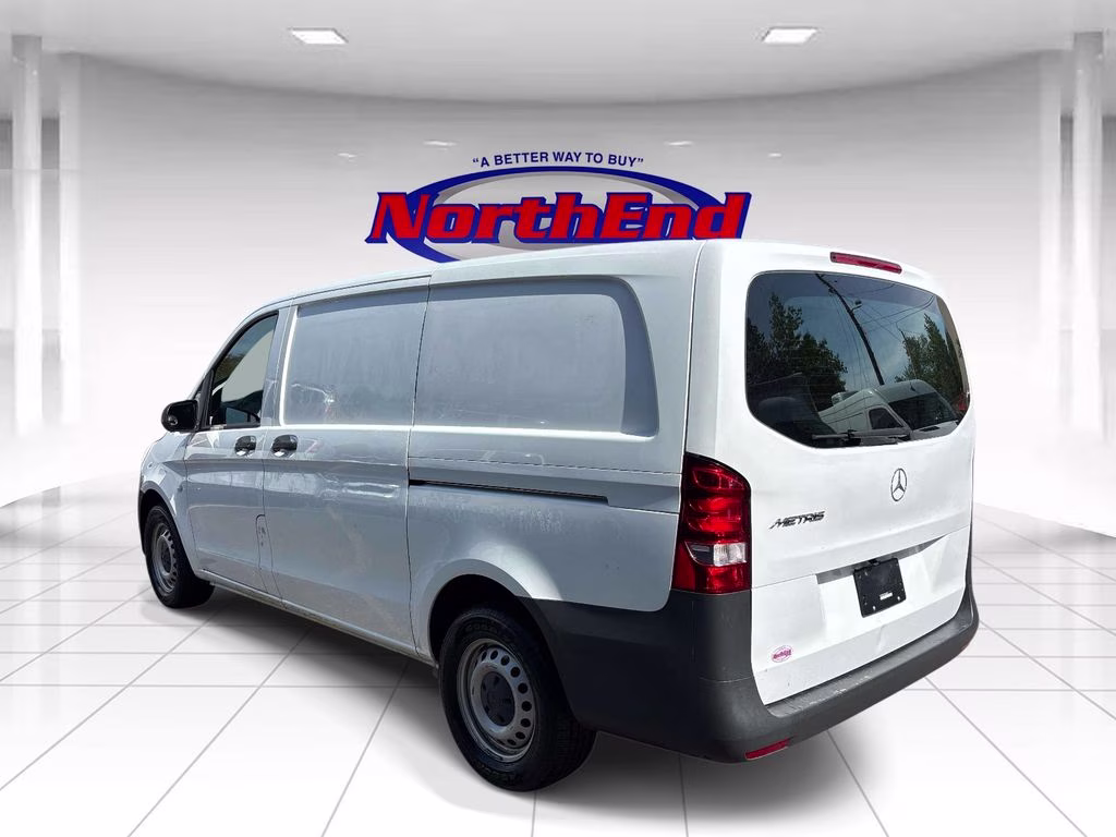 2022 White Mercedes-Benz Metris Cargo RWD Van
