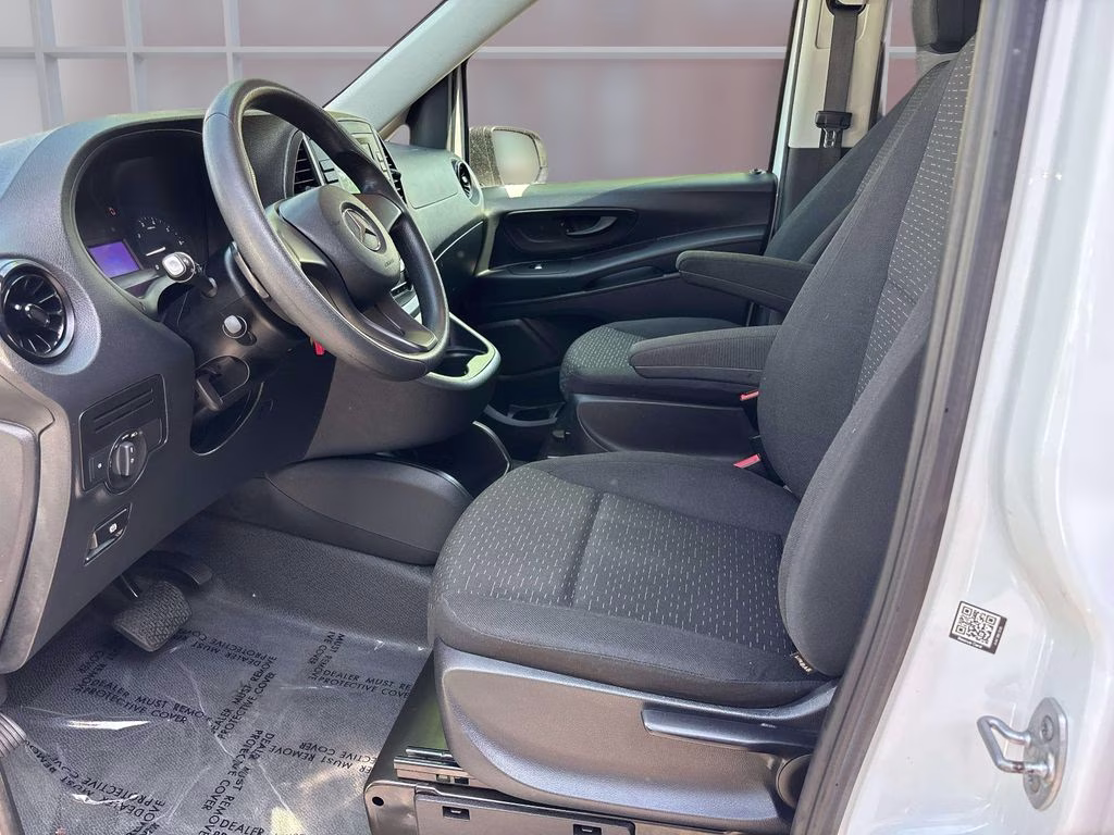2022 White Mercedes-Benz Metris Cargo RWD Van