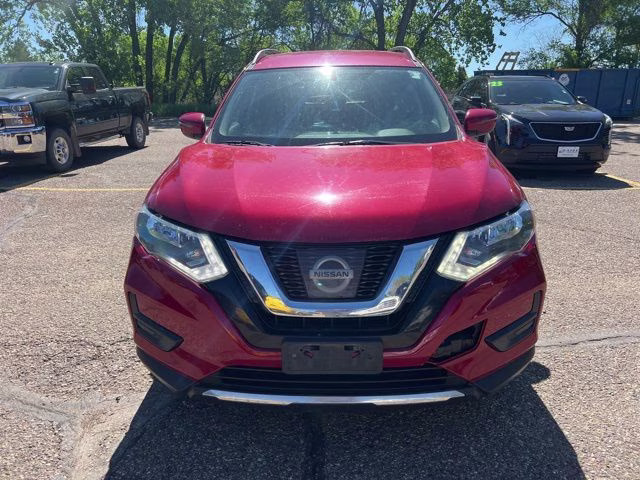 Used 2017 Nissan Rogue SV with VIN JN8AT2MV0HW269383 for sale in Mandan, ND