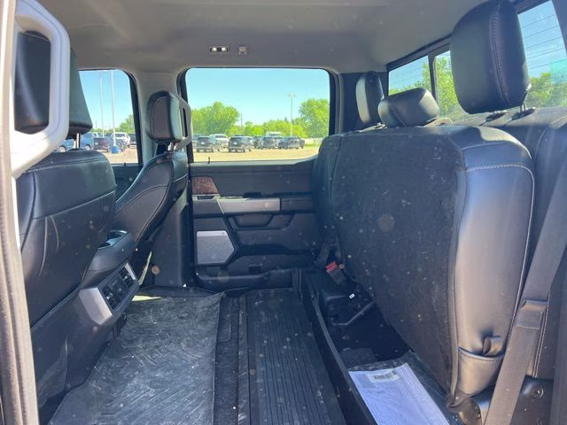 2024 Antimatter Blue Metallic Ford Super Duty F-250 SRW Lariat 4X4 Truck