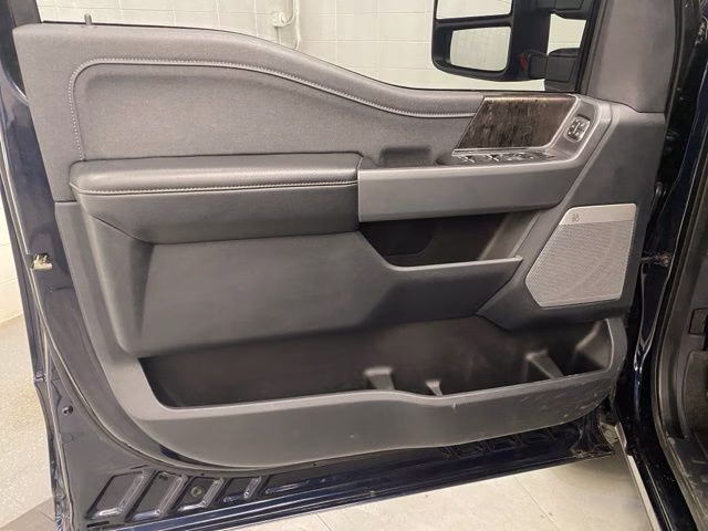 2024 Antimatter Blue Metallic Ford Super Duty F-250 SRW Lariat 4X4 Truck